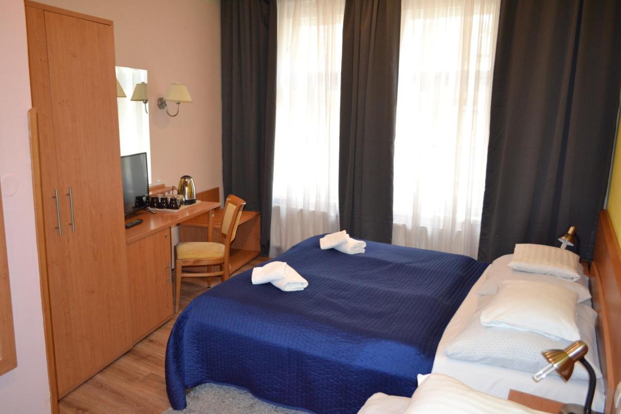 Aladin Praha Hotel Exterior photo