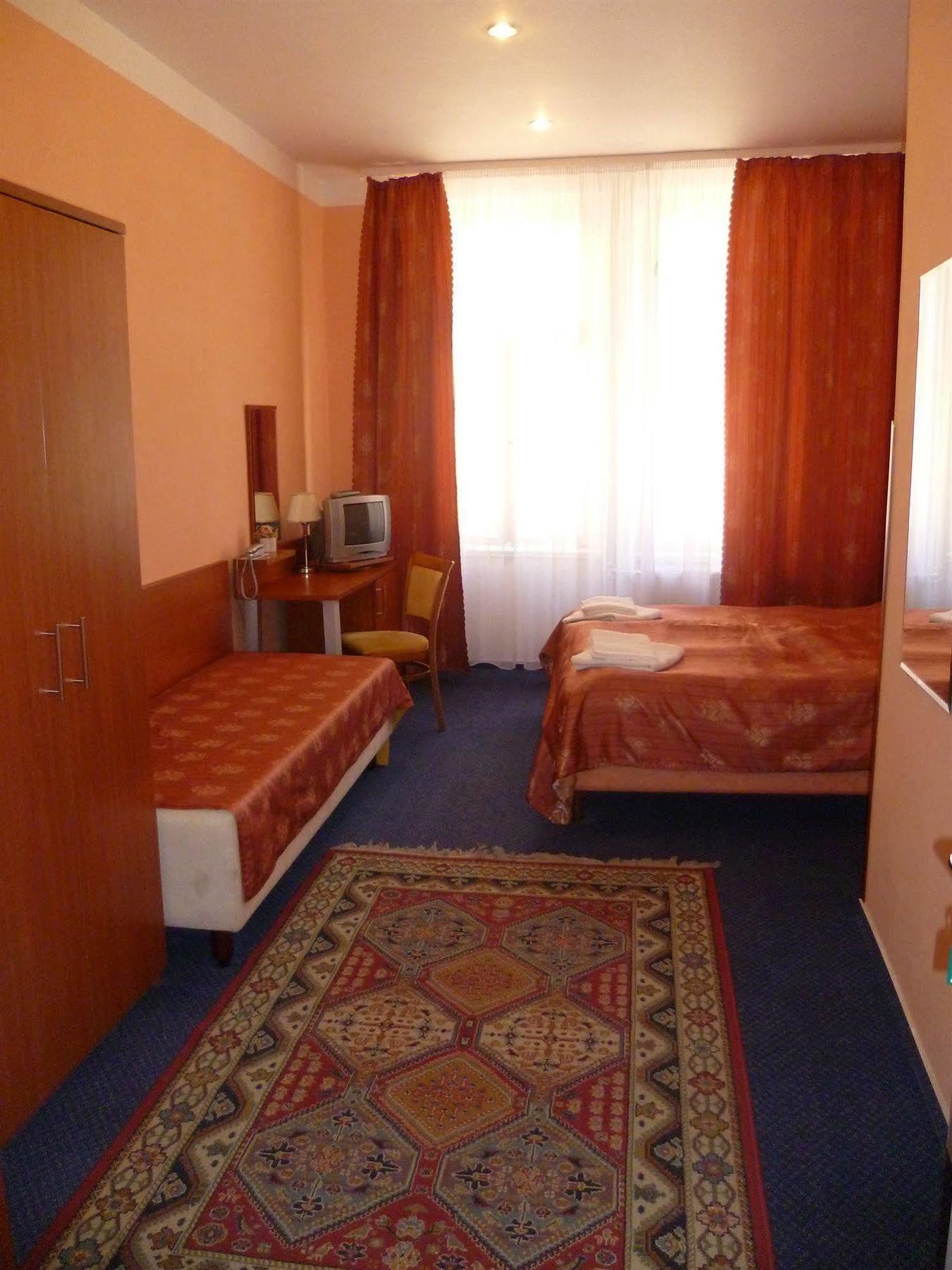 Aladin Praha Hotel Exterior photo